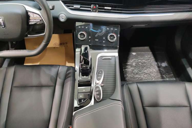 Used Bestune B70 2023 Third Generation 1.5T Automatic Enjoyment Version Gear Lever