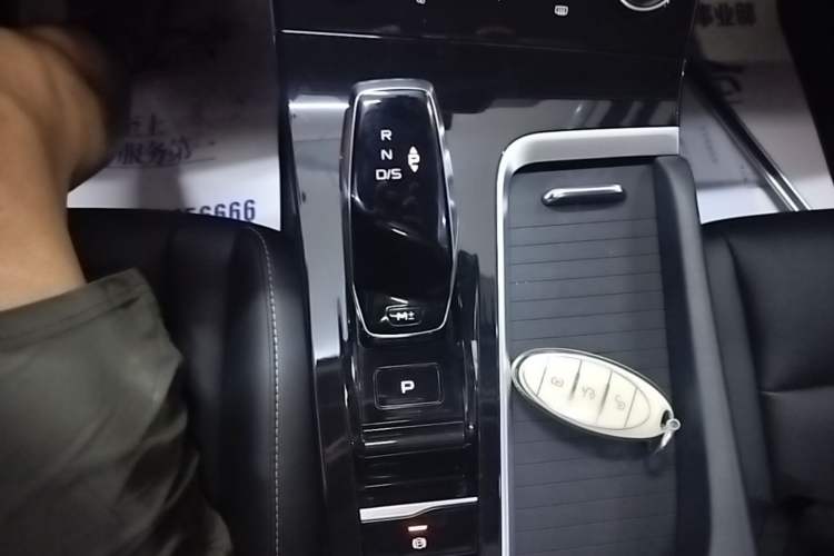 Used Bestune B70 2023 Third Generation 1.5T Automatic Enjoyment Version Gear Lever