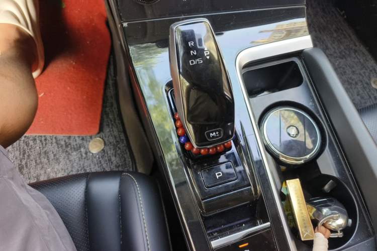 Used Bestune B70 2023 Third Generation 1.5T Automatic Enjoyment Version Gear Lever