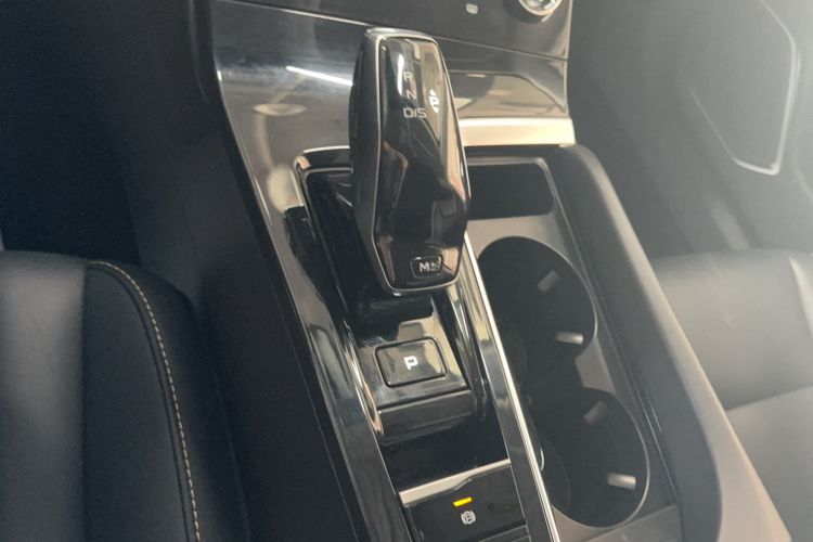 Used Bestune B70 2023 Third Generation 1.5T Automatic Enjoyment Version Gear Lever