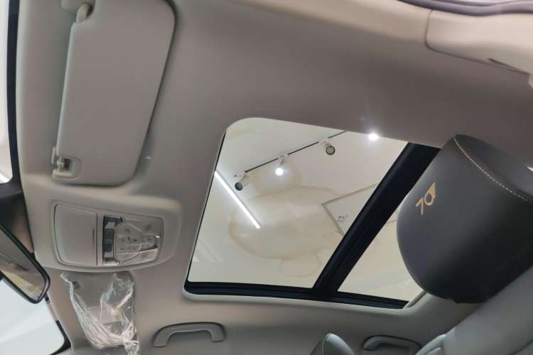 Used Bestune B70 2023 Third Generation 1.5T Automatic Enjoyment Version Headliner