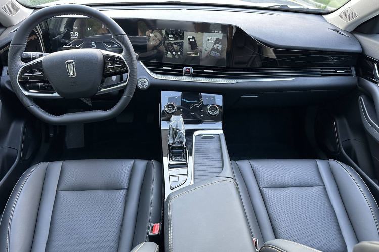 Used Bestune B70 2023 Third Generation 1.5T Automatic Enjoyment Version 70th Anniversary Edition Interior 1