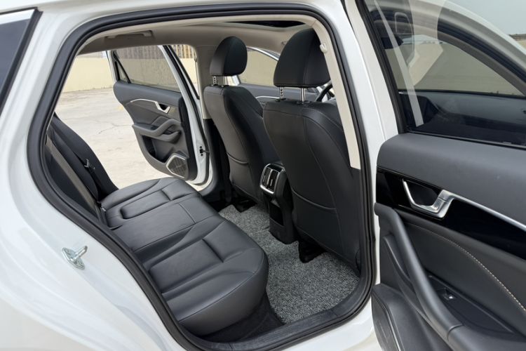 Used Bestune B70 2023 Third Generation 1.5T Automatic Enjoyment Version Interior 11