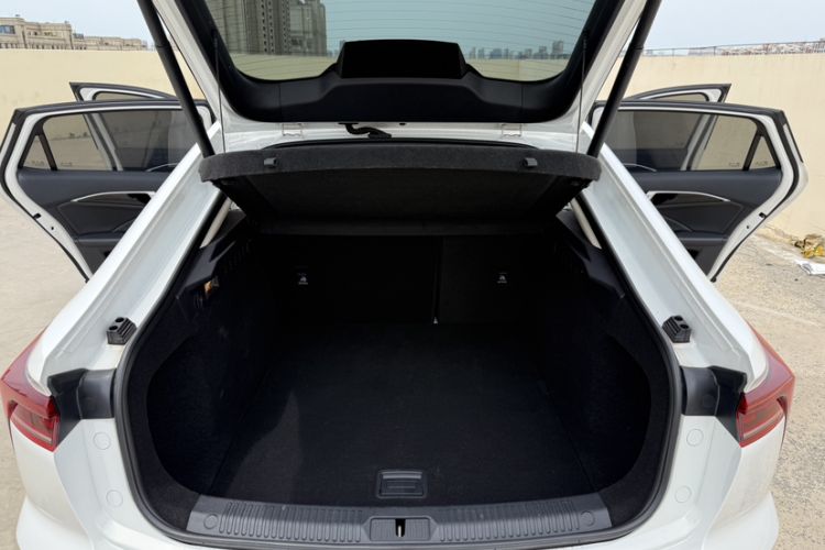 Used Bestune B70 2023 Third Generation 1.5T Automatic Enjoyment Version Interior 9
