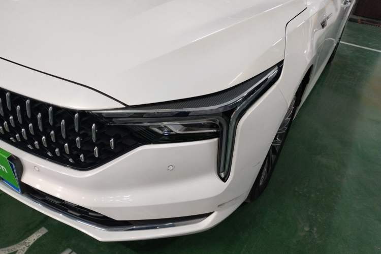 Used Bestune B70 2023 Third Generation 1.5T Automatic Enjoyment Version Left Front Headlight