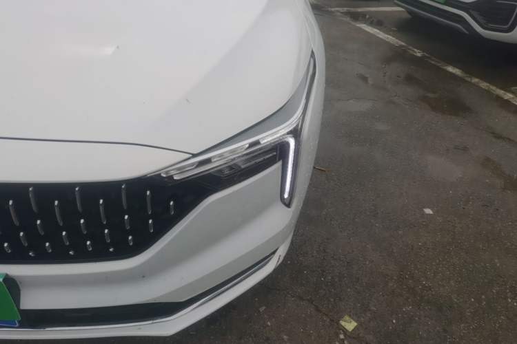 Used Bestune B70 2023 3rd Generation 1.5T Automatic Enjoyment Version 70th Anniversary Edition Left Front Headlight