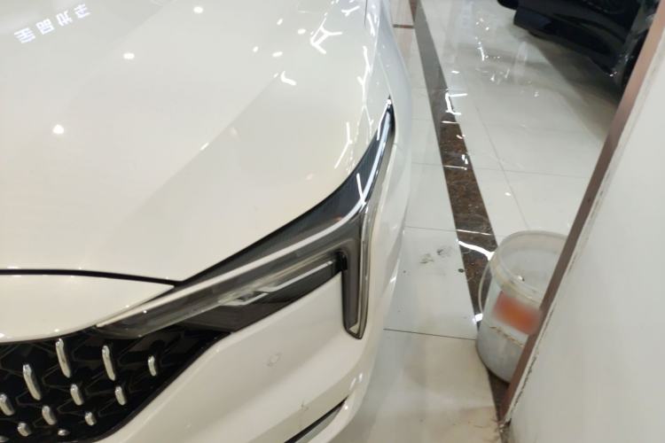 Used Bestune B70 2023 Third Generation 1.5T Automatic Enjoyment Version Left Front Headlight