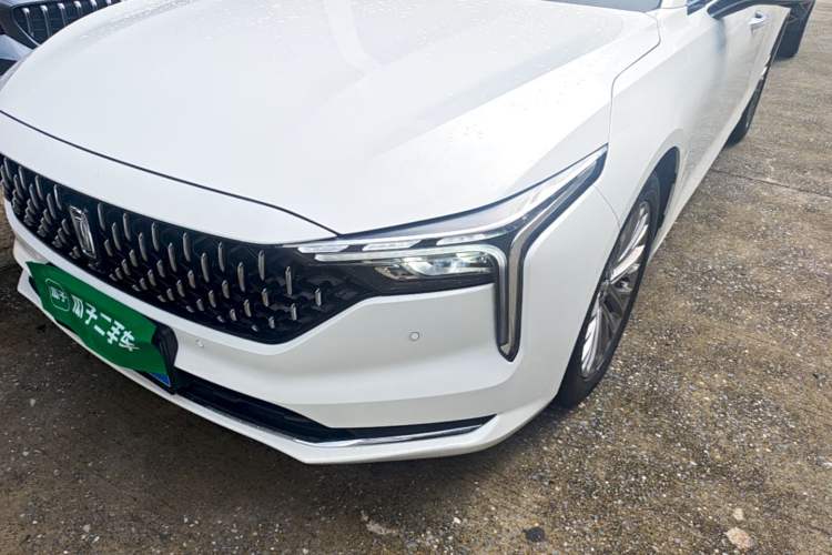 Used Bestune B70 2023 Third Generation 1.5T Automatic Enjoyment Version Left Front Headlight