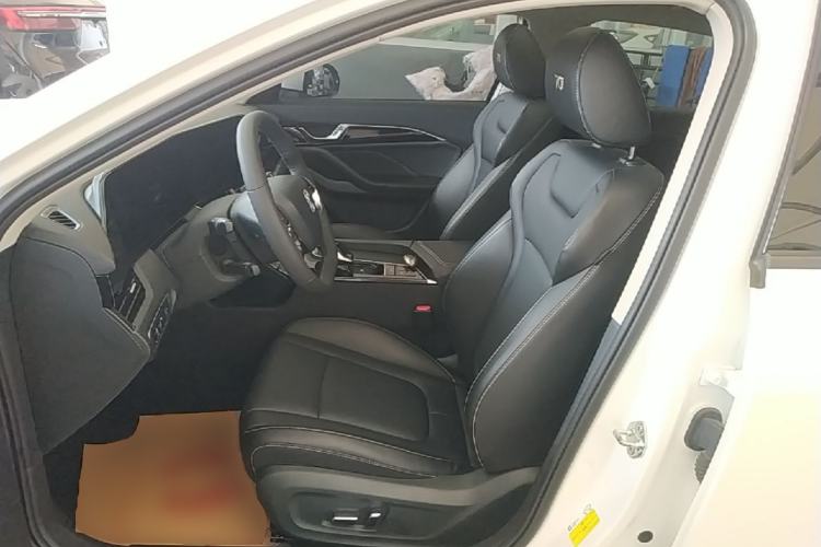 Used Bestune B70 2023 Third Generation 1.5T Automatic Enjoyment Version Left Front Seat