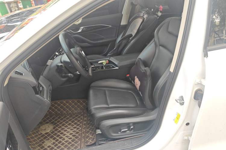 Used Bestune B70 2023 Third Generation 1.5T Automatic Enjoyment Version Left Front Seat