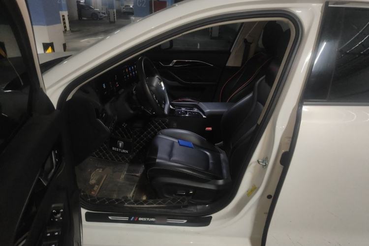 Used Bestune B70 2023 Third Generation 1.5T Automatic Enjoyment Version Left Front Seat