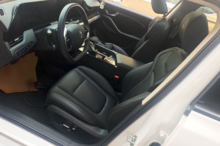 Used Bestune B70 2023 Third Generation 1.5T Automatic Enjoyment Version Left Front Seat