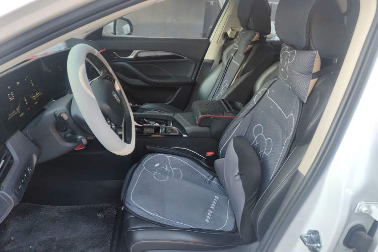 Used Bestune B70 2023 Third Generation 1.5T Automatic Enjoyment Version 70th Anniversary Edition Left Front Seat