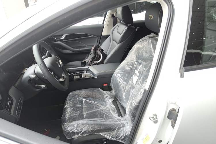 Used Bestune B70 2023 Third Generation 1.5T Automatic Enjoyment Version Left Front Seat