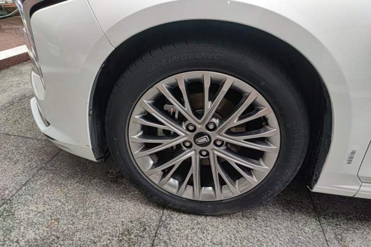 Used Bestune B70 2023 Third Generation 1.5T Automatic Enjoyment Version Left Front Wheel Hub