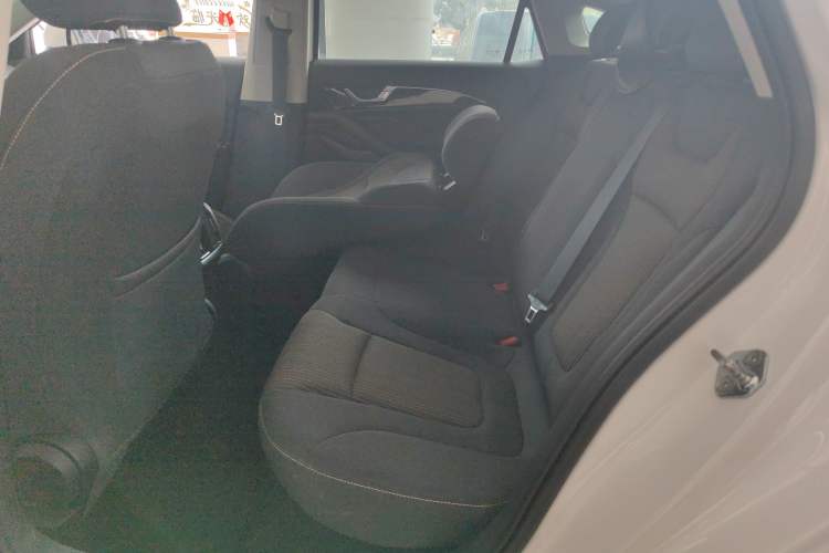 Used Bestune B70 2023 3rd Generation 1.5T Automatic Enjoyment Version 70th Anniversary Edition Left Rear Seat