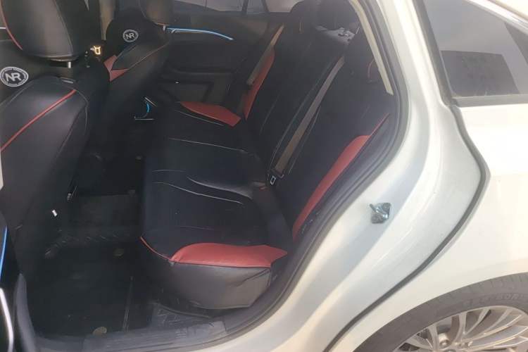 Used Bestune B70 2023 3rd Generation 1.5T Automatic Enjoyment Version 70th Anniversary Edition Left Rear Seat