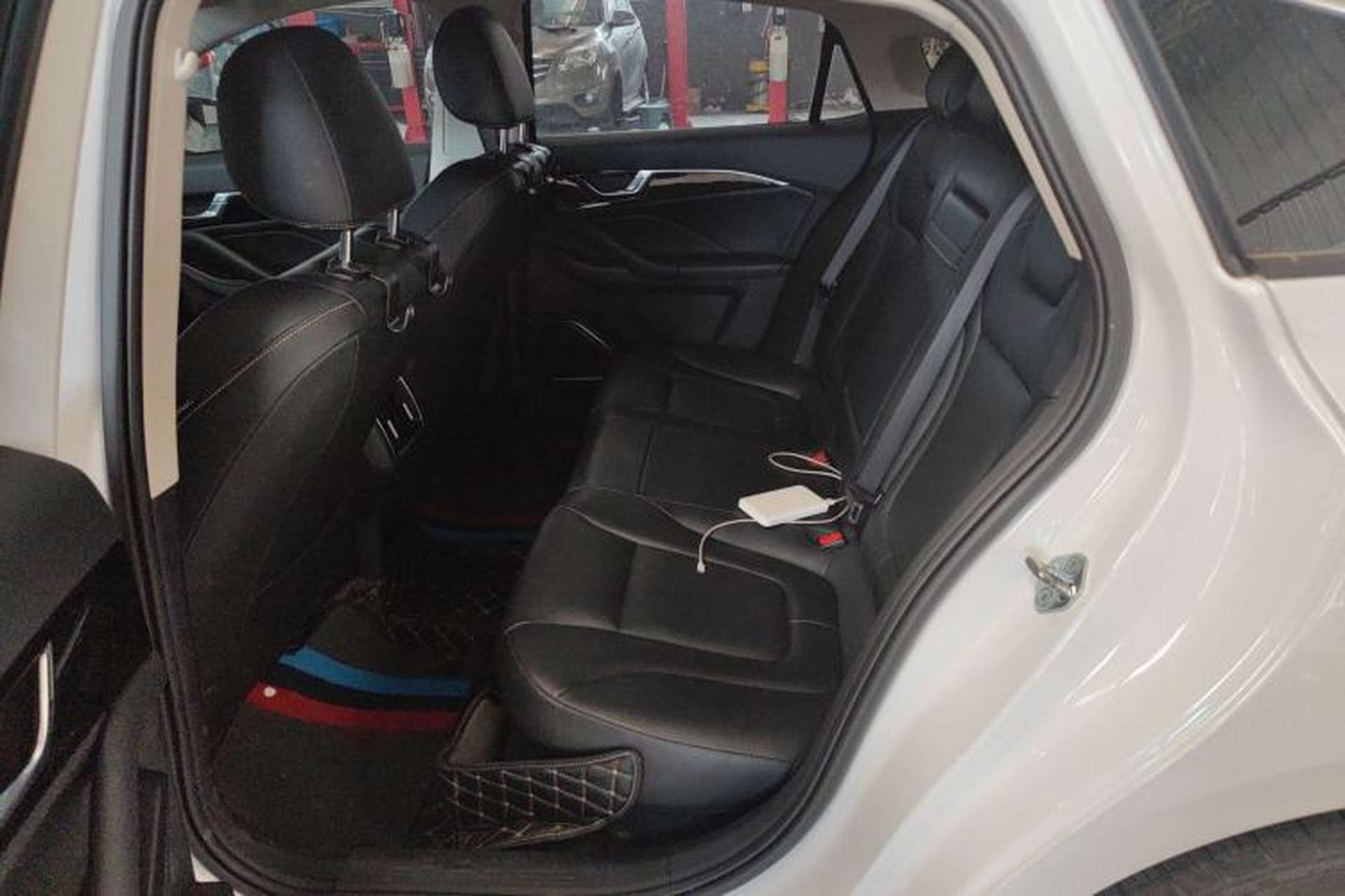 Used Bestune B70 2023 Third Generation 1.5T Automatic Enjoyment Version Left Rear Seat