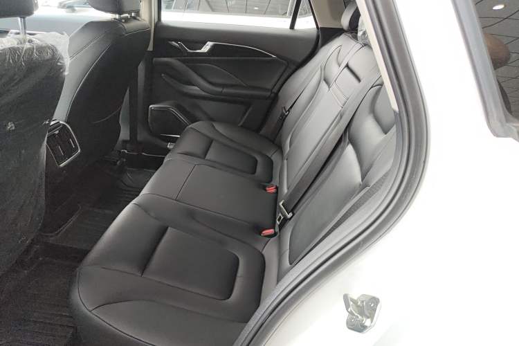 Used Bestune B70 2023 Third Generation 1.5T Automatic Enjoyment Version Left Rear Seat