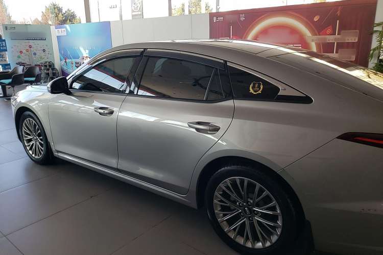 Used Bestune B70 2023 Third Generation 1.5T Automatic Enjoyment Version Left Side
