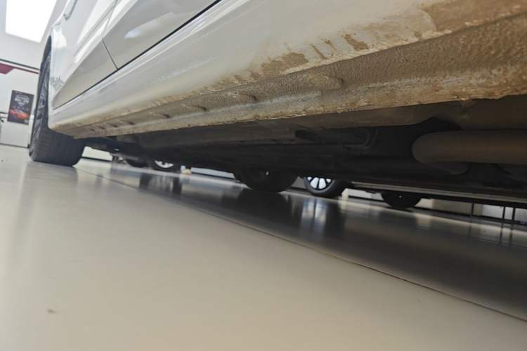 Used Bestune B70 2023 Third Generation 1.5T Automatic Enjoyment Version Left Side Sill