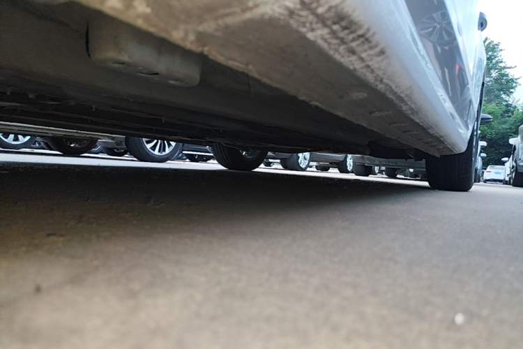 Used Bestune B70 2023 Third Generation 1.5T Automatic Enjoyment Version Left Side Sill