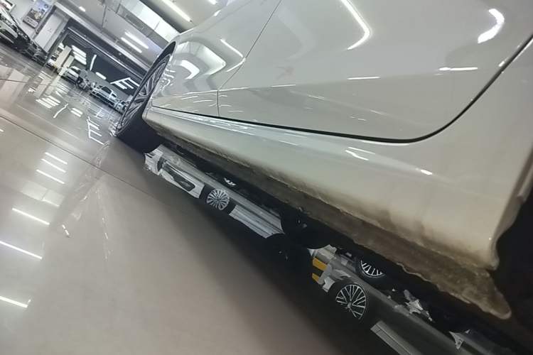 Used Bestune B70 2023 Third Generation 1.5T Automatic Enjoyment Version Left Side Sill