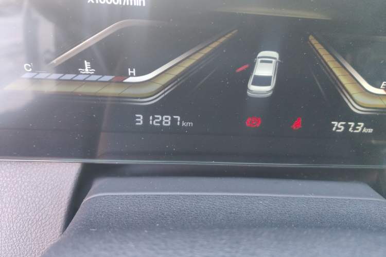 Used Bestune B70 2023 Third Generation 1.5T Automatic Enjoyment Version 70th Anniversary Edition Odometer Close Up
