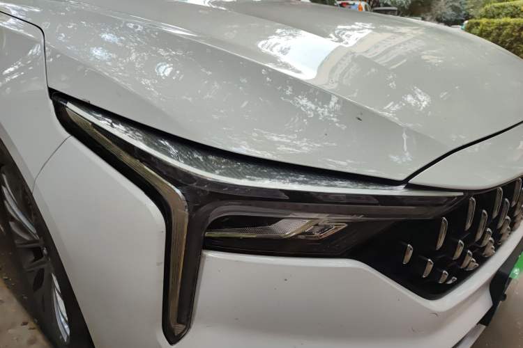 Used Bestune B70 2023 3rd Generation 1.5T Automatic Enjoyment Version 70th Anniversary Edition Right Front Headlight