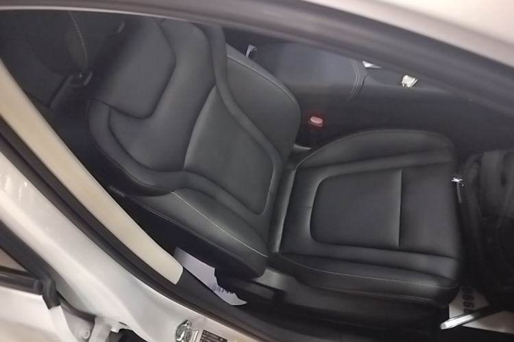 Used Bestune B70 2023 Third Generation 1.5T Automatic Enjoyment Version Right Front Seat