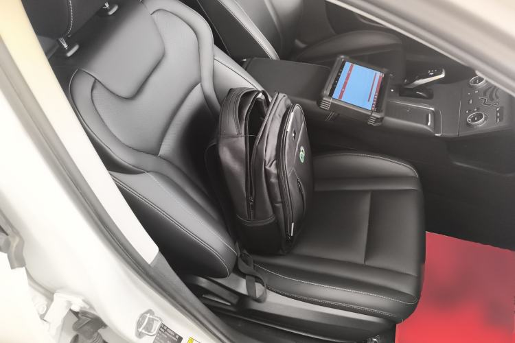 Used Bestune B70 2023 Third Generation 1.5T Automatic Enjoyment Version Right Front Seat
