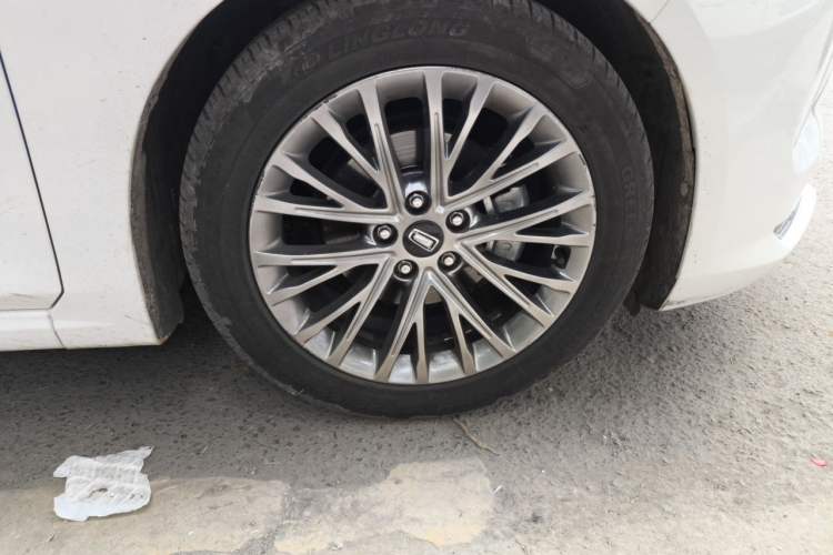 Used Bestune B70 2023 Third Generation 1.5T Automatic Enjoyment Version Right Front Wheel Hub