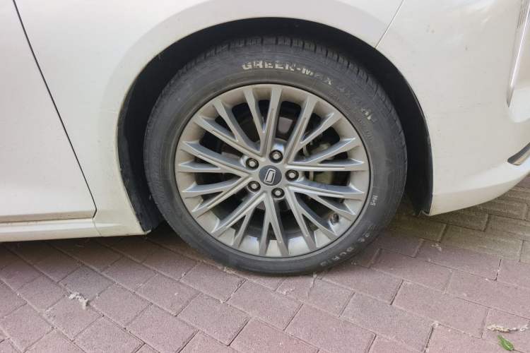Used Bestune B70 2023 Third Generation 1.5T Automatic Enjoyment Version Right Front Wheel Hub
