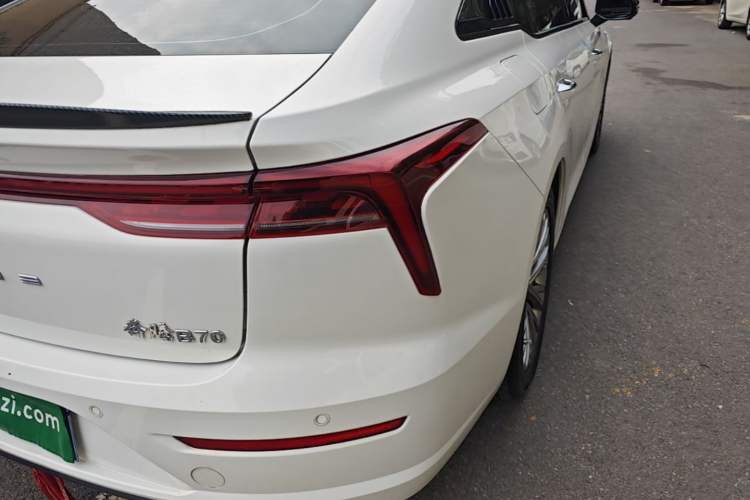 Used Bestune B70 2023 Third Generation 1.5T Automatic Enjoyment Version Right Rear Taillight