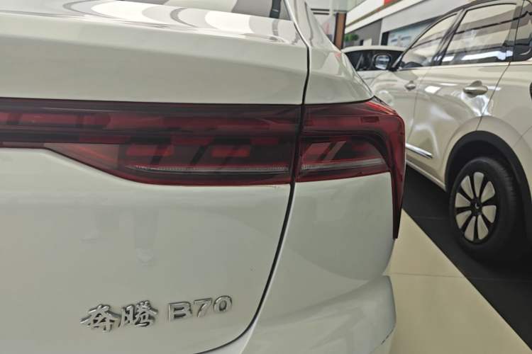 Used Bestune B70 2023 Third Generation 1.5T Automatic Enjoyment Version Right Rear Taillight