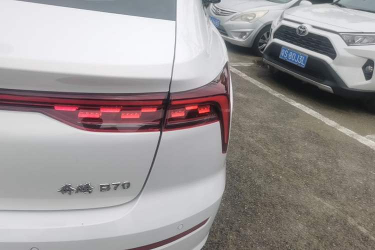 Used Bestune B70 2023 3rd Generation 1.5T Automatic Enjoyment Version 70th Anniversary Edition Right Rear Taillight