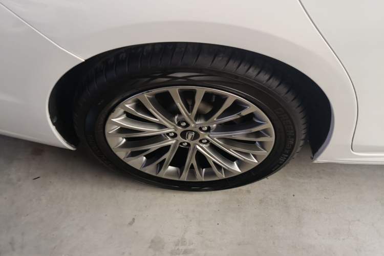 Used Bestune B70 2023 Third Generation 1.5T Automatic Enjoyment Version Right Rear Wheel Hub