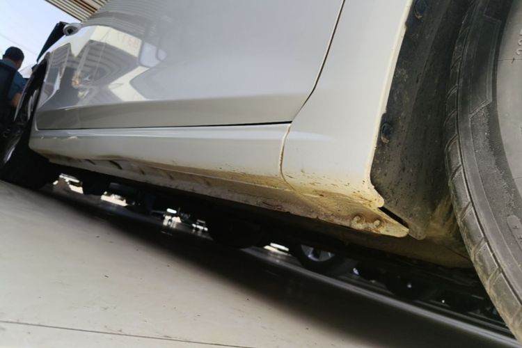 Used Bestune B70 2023 Third Generation 1.5T Automatic Enjoyment Version Right Side Sill