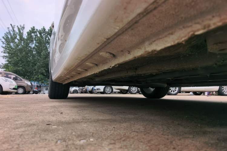 Used Bestune B70 2023 Third Generation 1.5T Automatic Enjoyment Version 70th Anniversary Edition Right Side Sill