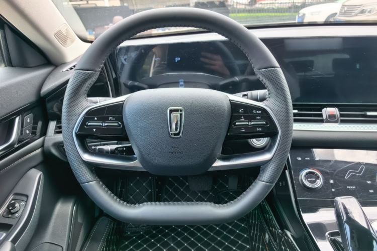Used Bestune B70 2023 Third Generation 1.5T Automatic Enjoyment Version 70th Anniversary Edition Steering Wheel