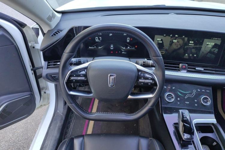 Used Bestune B70 2023 3rd Generation 1.5T Automatic Enjoyment Version 70th Anniversary Edition Steering Wheel