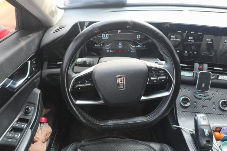 Used Bestune B70 2023 3rd Generation 1.5T Automatic Enjoyment Version 70th Anniversary Edition Steering Wheel