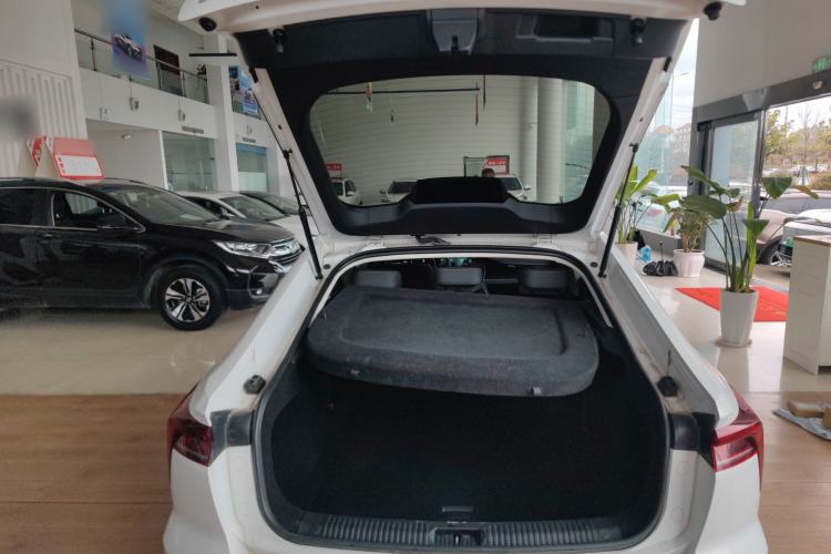 Used Bestune B70 2023 3rd Generation 1.5T Automatic Enjoyment Version 70th Anniversary Edition Trunk