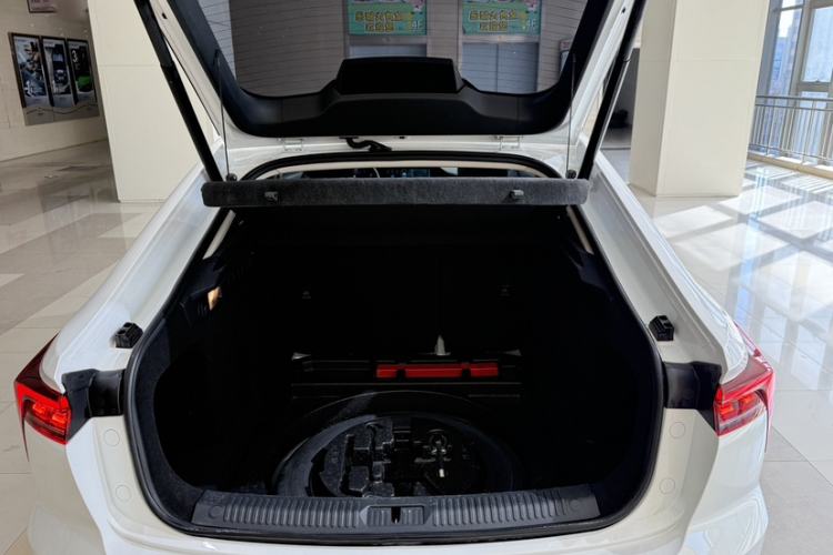 Used Bestune B70 2023 Third Generation 1.5T Automatic Enjoyment Version Trunk