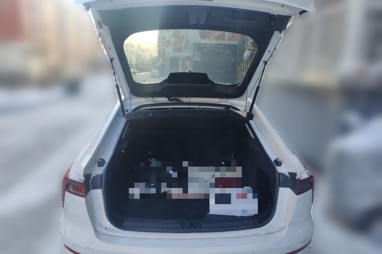 Used Bestune B70 2023 Third Generation 1.5T Automatic Enjoyment Version 70th Anniversary Edition Trunk