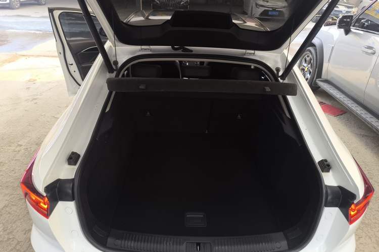 Used Bestune B70 2023 Third Generation 1.5T Automatic Enjoyment Version Trunk