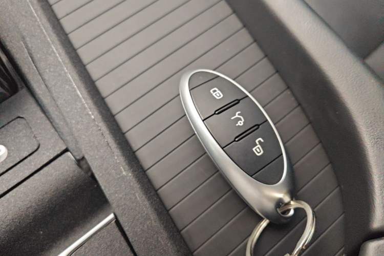 Used Bestune B70 2023 Third Generation 1.5T Automatic Enjoyment Version Vehicle Key