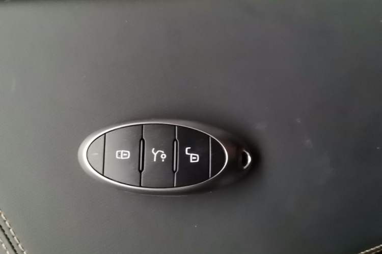 Used Bestune B70 2023 Third Generation 1.5T Automatic Enjoyment Version Vehicle Key