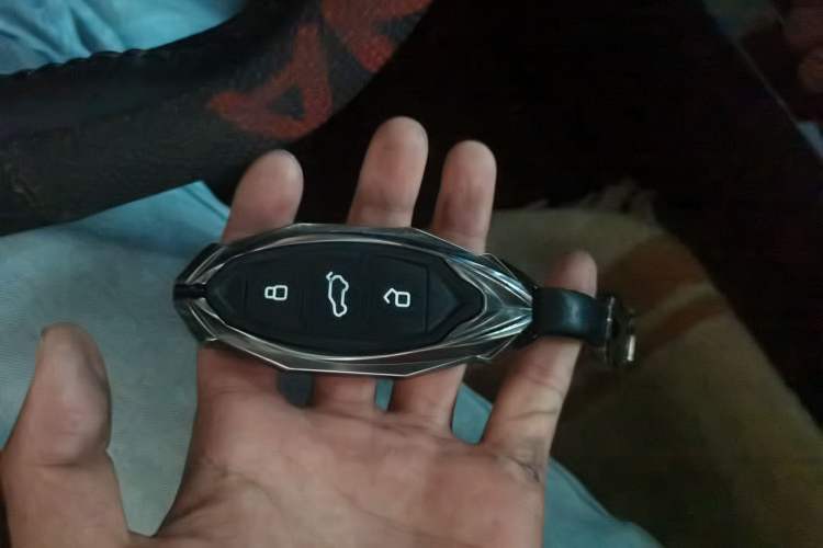 Used Bestune B70 2023 3rd Generation 1.5T Automatic Enjoyment Version 70th Anniversary Edition Vehicle Key