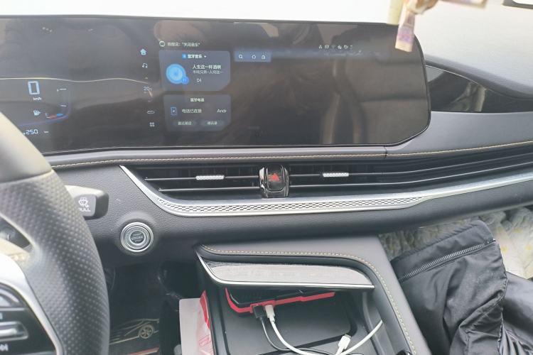 Used Bestune B70 2024 Dragon Edition 1.5T Leading Model Audio And AC Panel